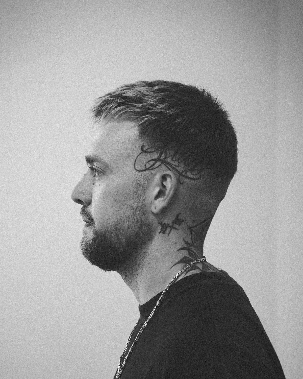 MafiJay – Gründer & Tätowierer im Arttractive Aesthetic Tattoos